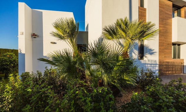 Resale - Villa -
Algorfa - La Finca Golf Resort