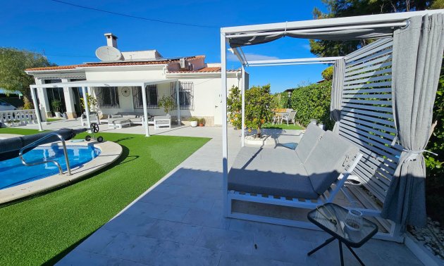 Reventa - Villa -
La Marina