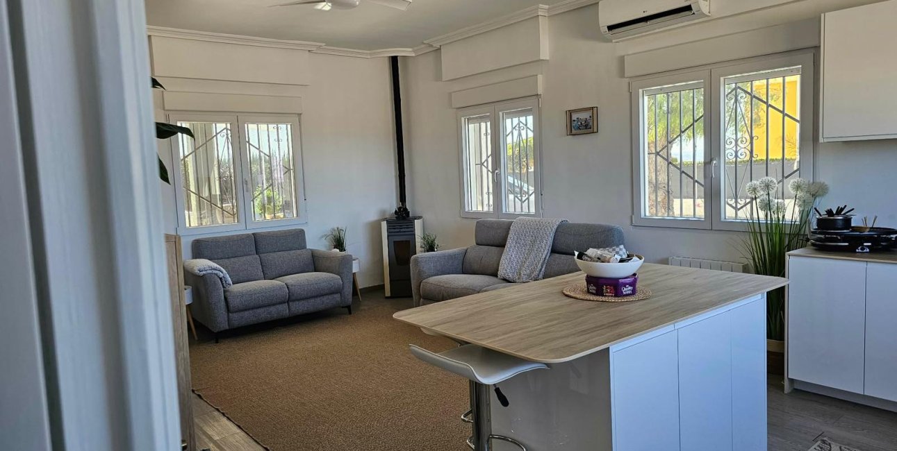 Reventa - Villa -
La Marina