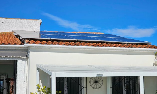 Reventa - Villa -
La Marina