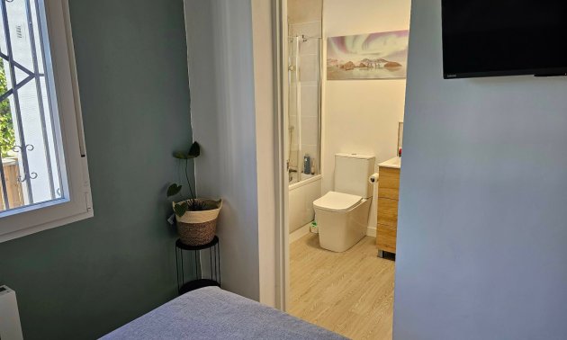 Reventa - Villa -
La Marina