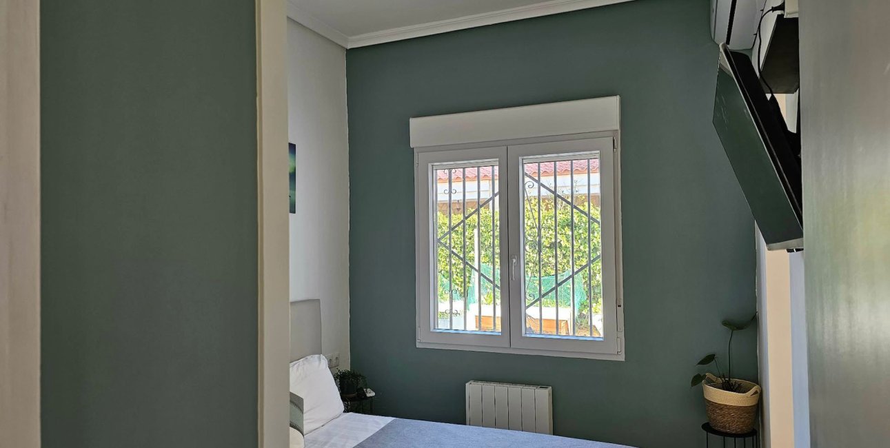 Reventa - Villa -
La Marina