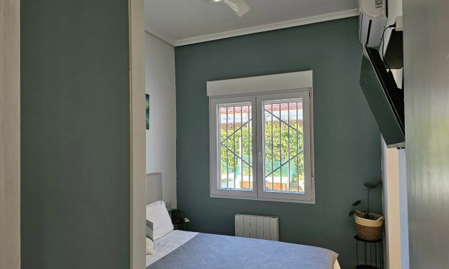 Reventa - Villa -
La Marina