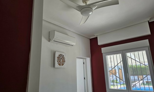 Reventa - Villa -
La Marina