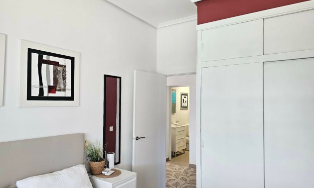 Reventa - Villa -
La Marina