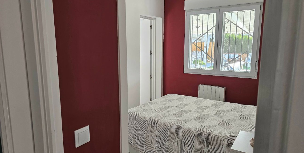 Reventa - Villa -
La Marina