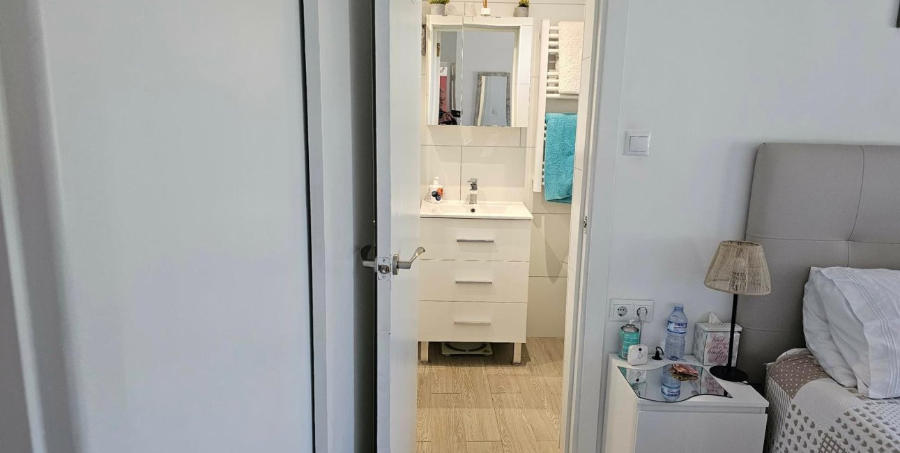 Reventa - Villa -
La Marina