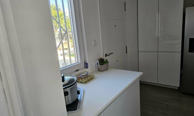 Reventa - Villa -
La Marina