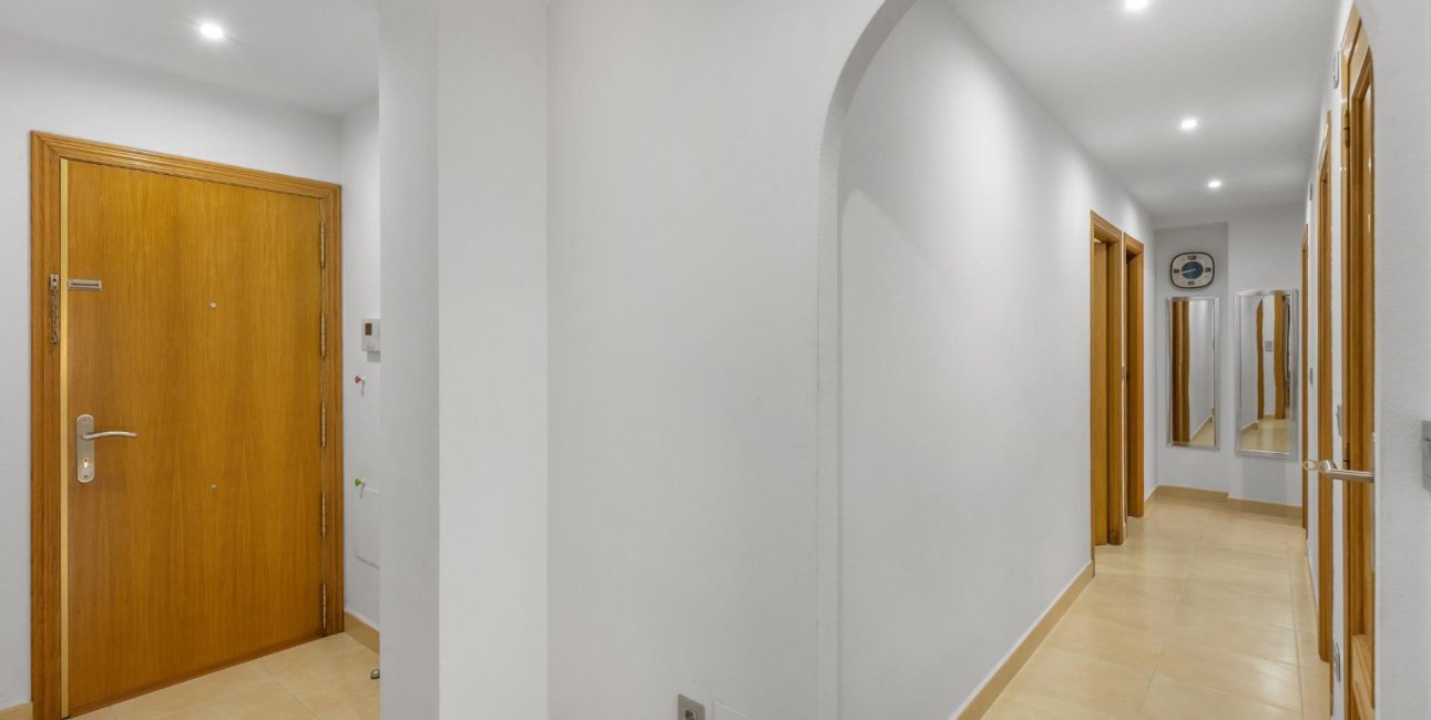 Resale - Apartment / flat -
Torrevieja