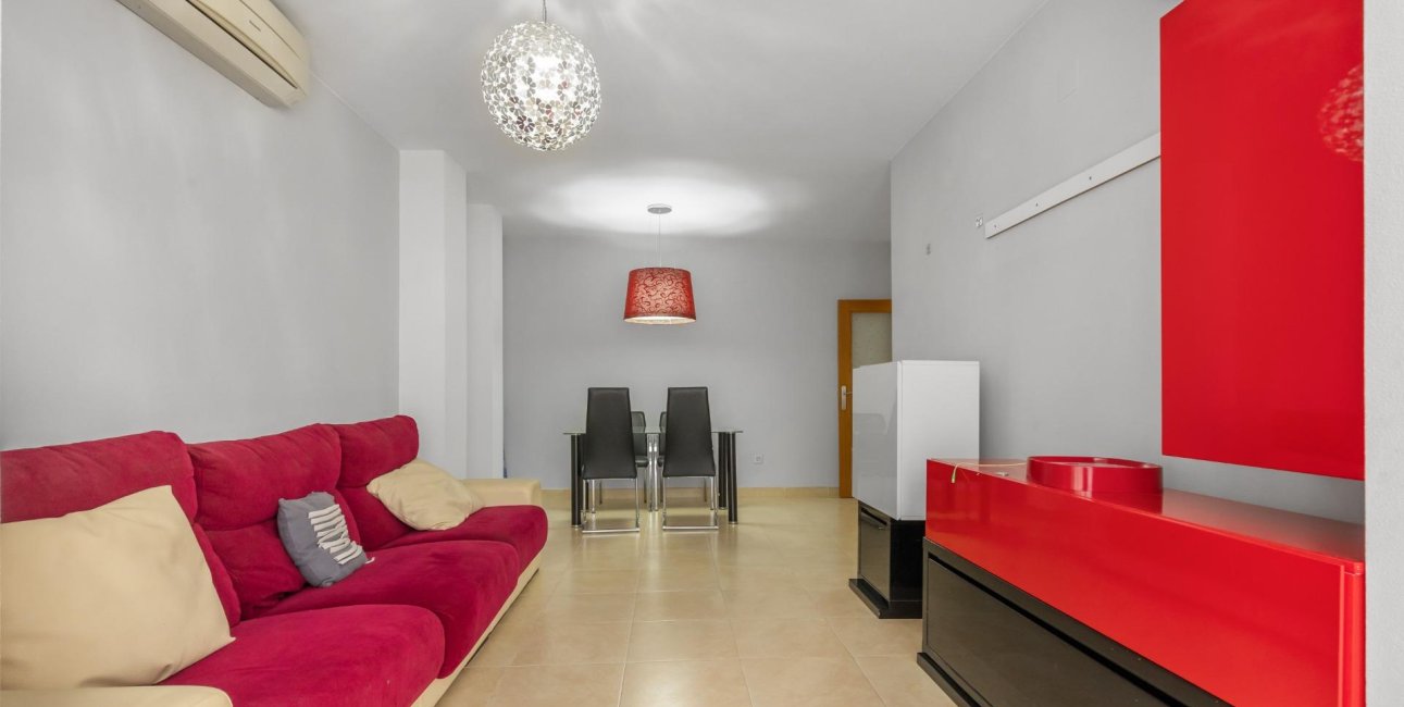 Resale - Apartment / flat -
Torrevieja
