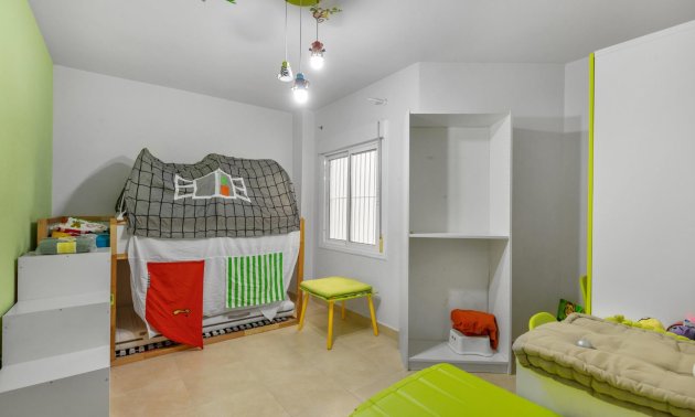 Resale - Apartment / flat -
Torrevieja