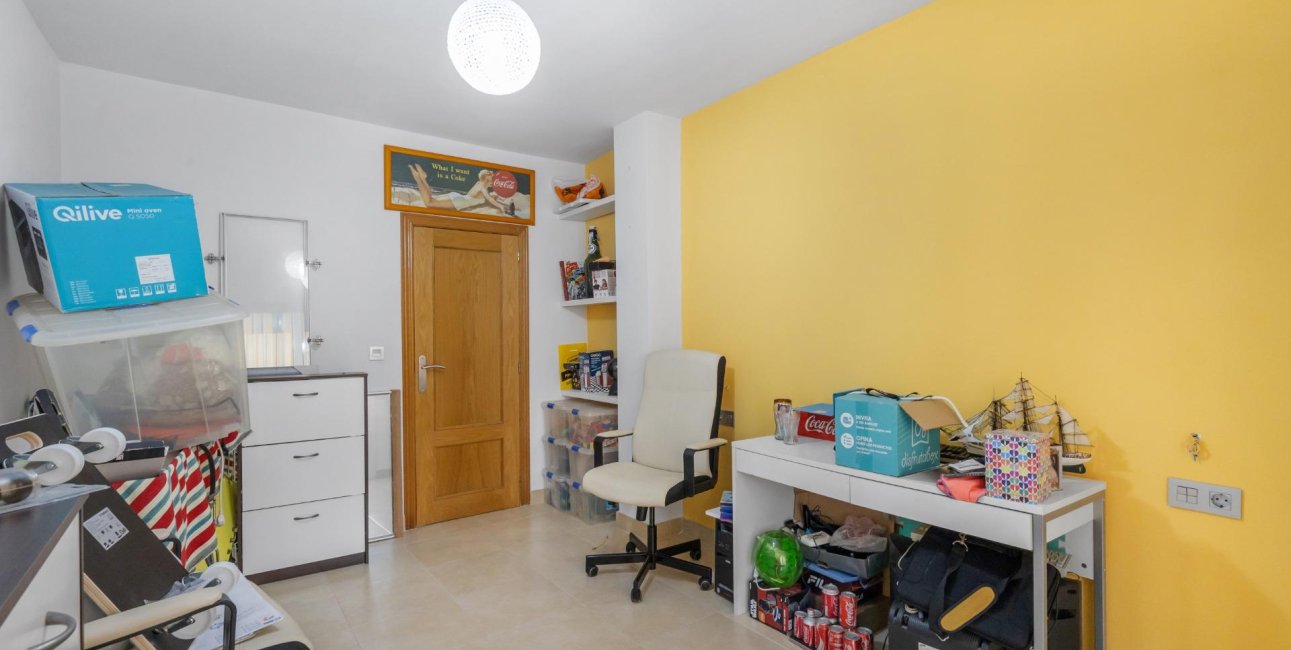Resale - Apartment / flat -
Torrevieja