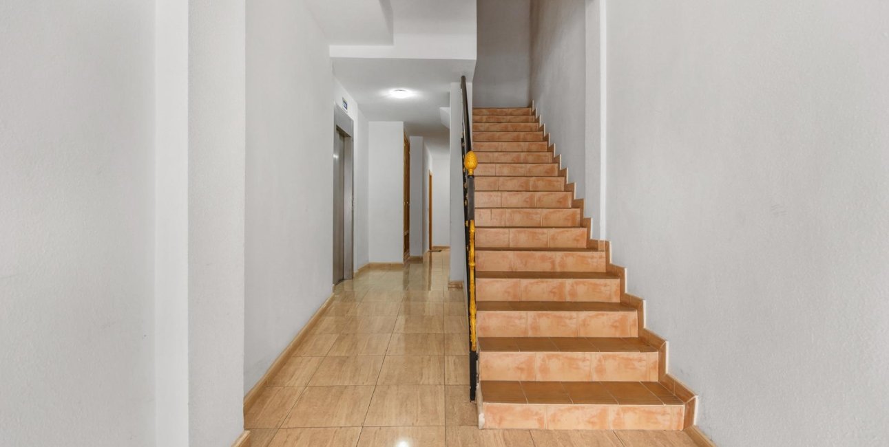 Resale - Apartment / flat -
Torrevieja