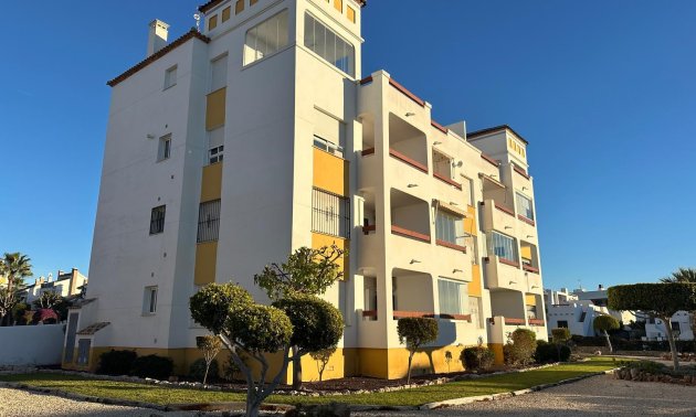 Resale - Apartment / flat -
Orihuela Costa - Campoamor