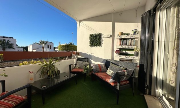 Resale - Apartment / flat -
Orihuela Costa - Campoamor