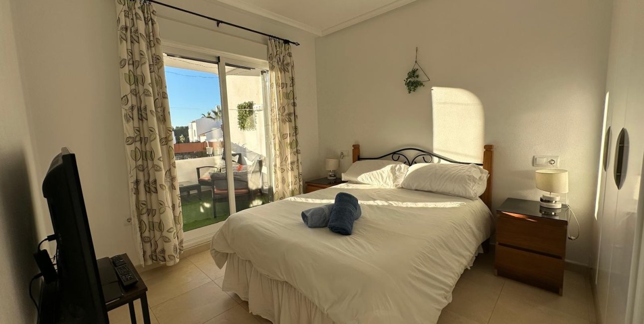 Resale - Apartment / flat -
Orihuela Costa - Campoamor