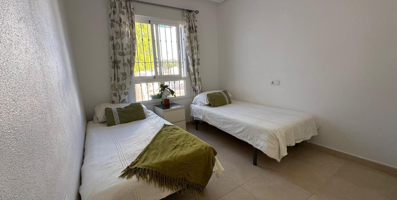 Resale - Apartment / flat -
Orihuela Costa - Campoamor