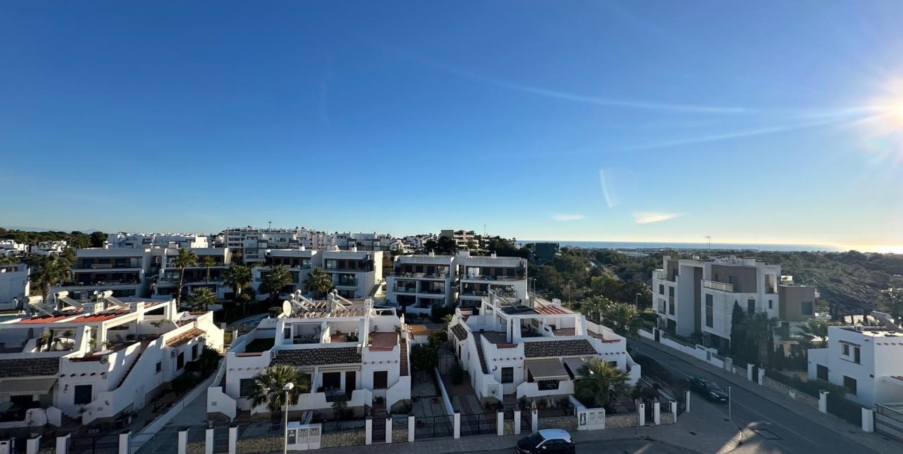 Resale - Apartment / flat -
Orihuela Costa - Campoamor