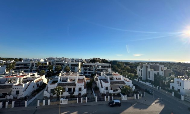 Resale - Apartment / flat -
Orihuela Costa - Campoamor