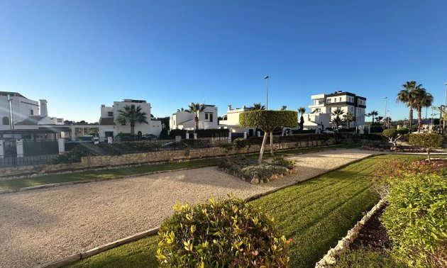 Resale - Apartment / flat -
Orihuela Costa - Campoamor