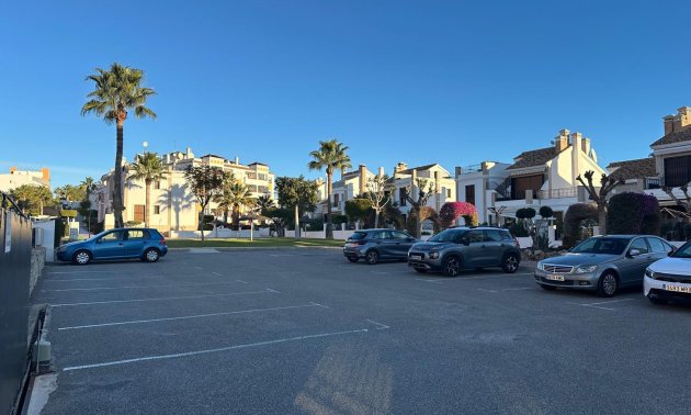 Resale - Apartment / flat -
Orihuela Costa - Campoamor