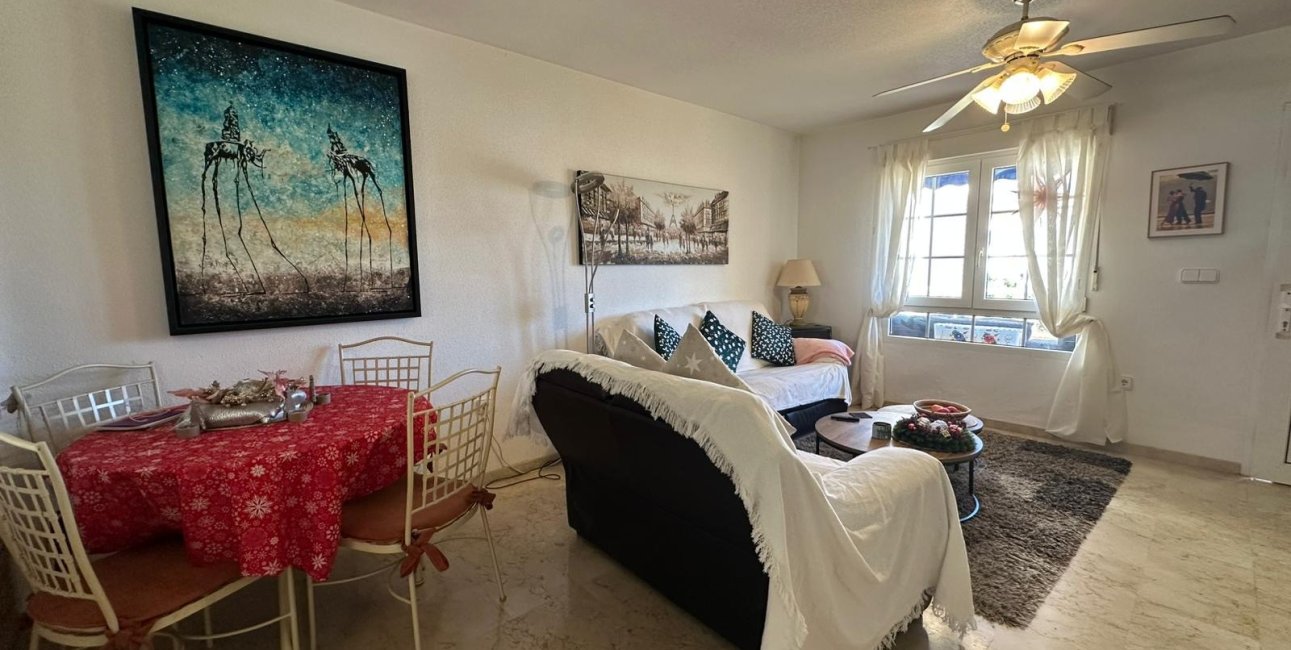 Resale - Townhouse -
Orihuela Costa - Las Ramblas