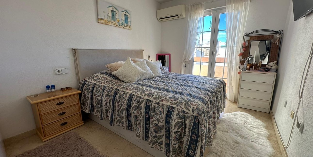 Resale - Townhouse -
Orihuela Costa - Las Ramblas