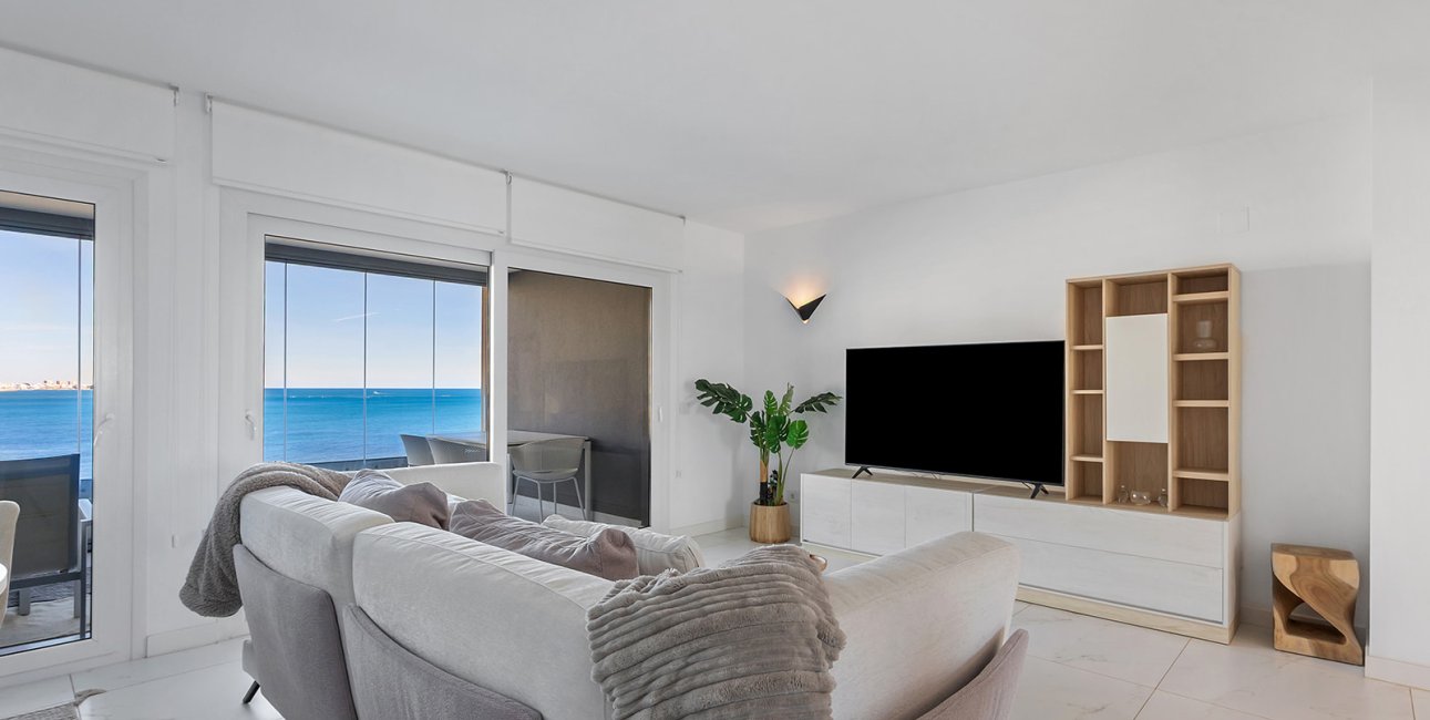 Resale - Apartment / flat -
Torrevieja - Punta prima