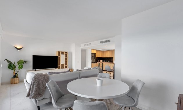 Resale - Apartment / flat -
Torrevieja - Punta prima