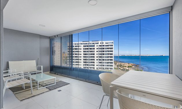 Resale - Apartment / flat -
Torrevieja - Punta prima