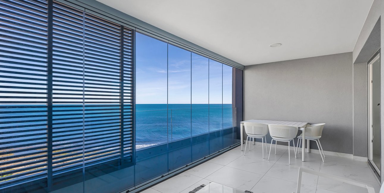 Resale - Apartment / flat -
Torrevieja - Punta prima