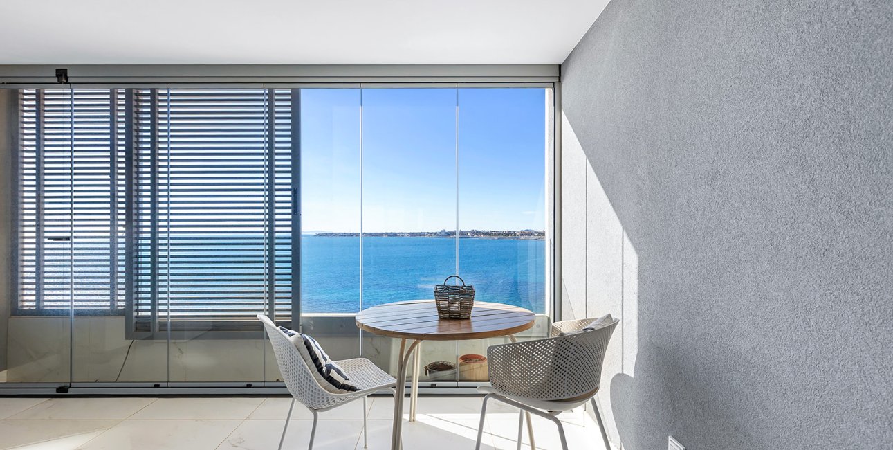 Resale - Apartment / flat -
Torrevieja - Punta prima