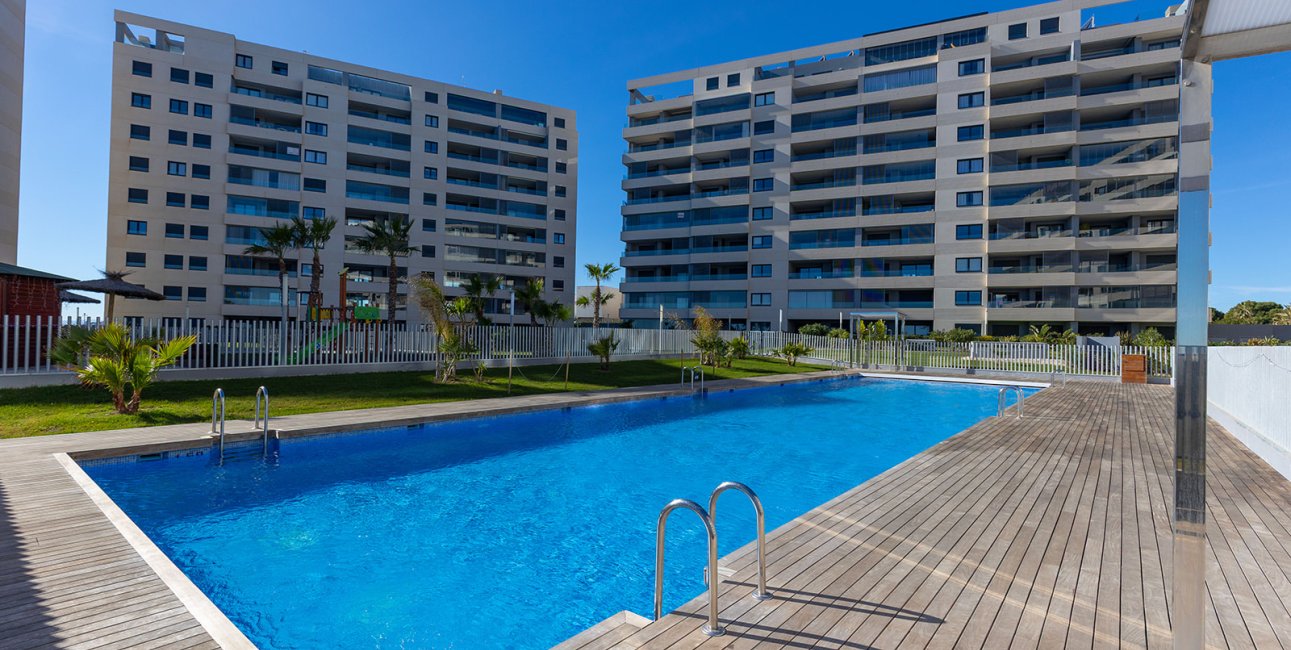 Resale - Apartment / flat -
Torrevieja - Punta prima