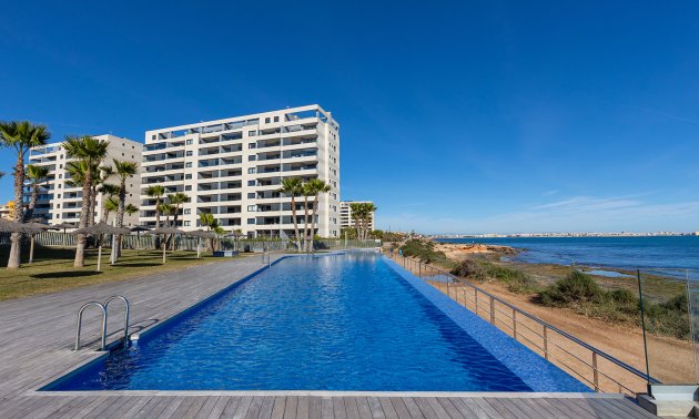 Resale - Apartment / flat -
Torrevieja - Punta prima