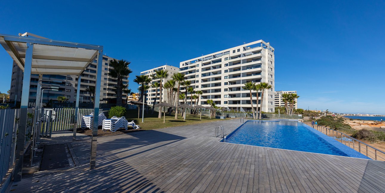 Resale - Apartment / flat -
Torrevieja - Punta prima
