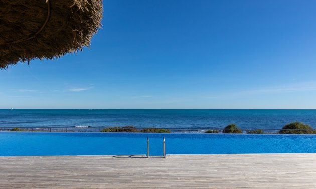 Resale - Apartment / flat -
Torrevieja - Punta prima