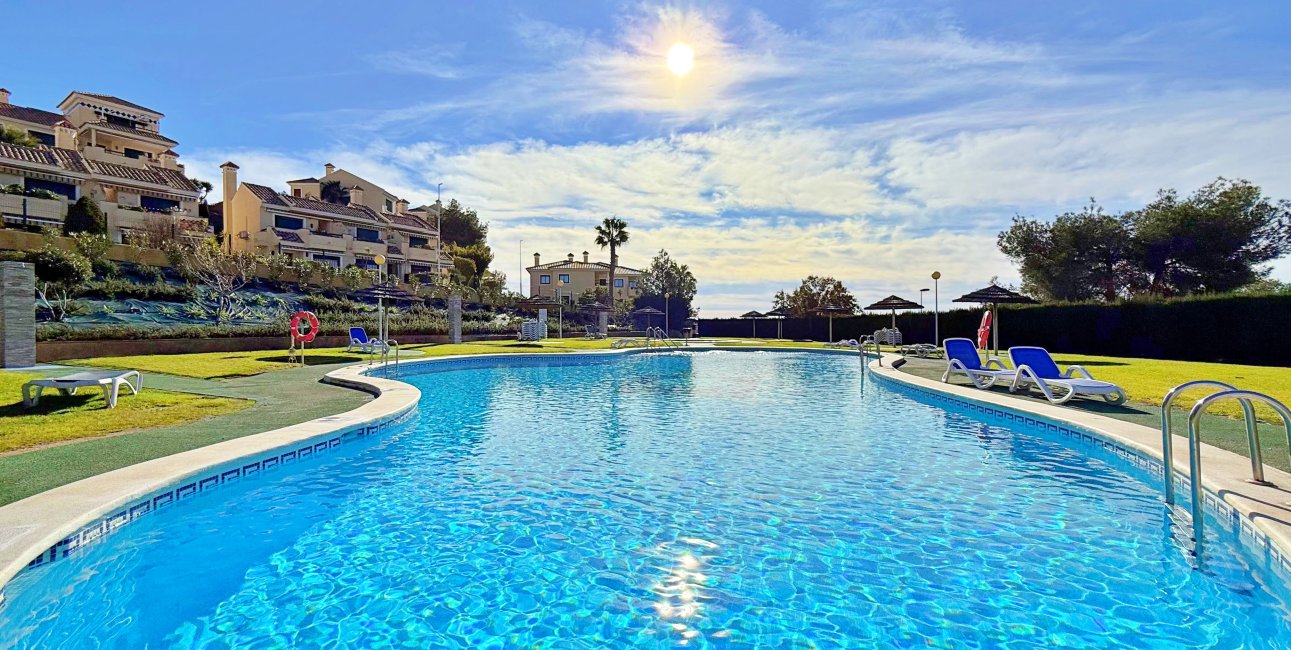 Resale - Townhouse -
Orihuela - Orihuela Costa