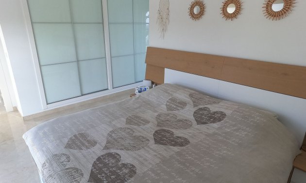 Resale - Villa -
Algorfa - La Finca Golf Resort