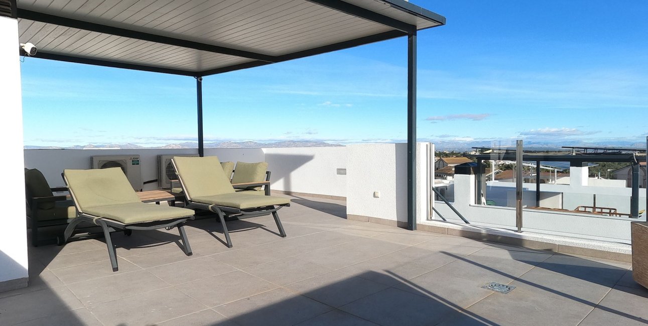 Resale - Villa -
Algorfa - La Finca Golf Resort