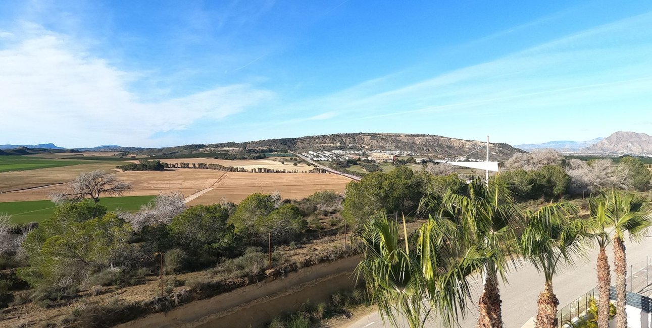 Resale - Villa -
Algorfa - La Finca Golf Resort
