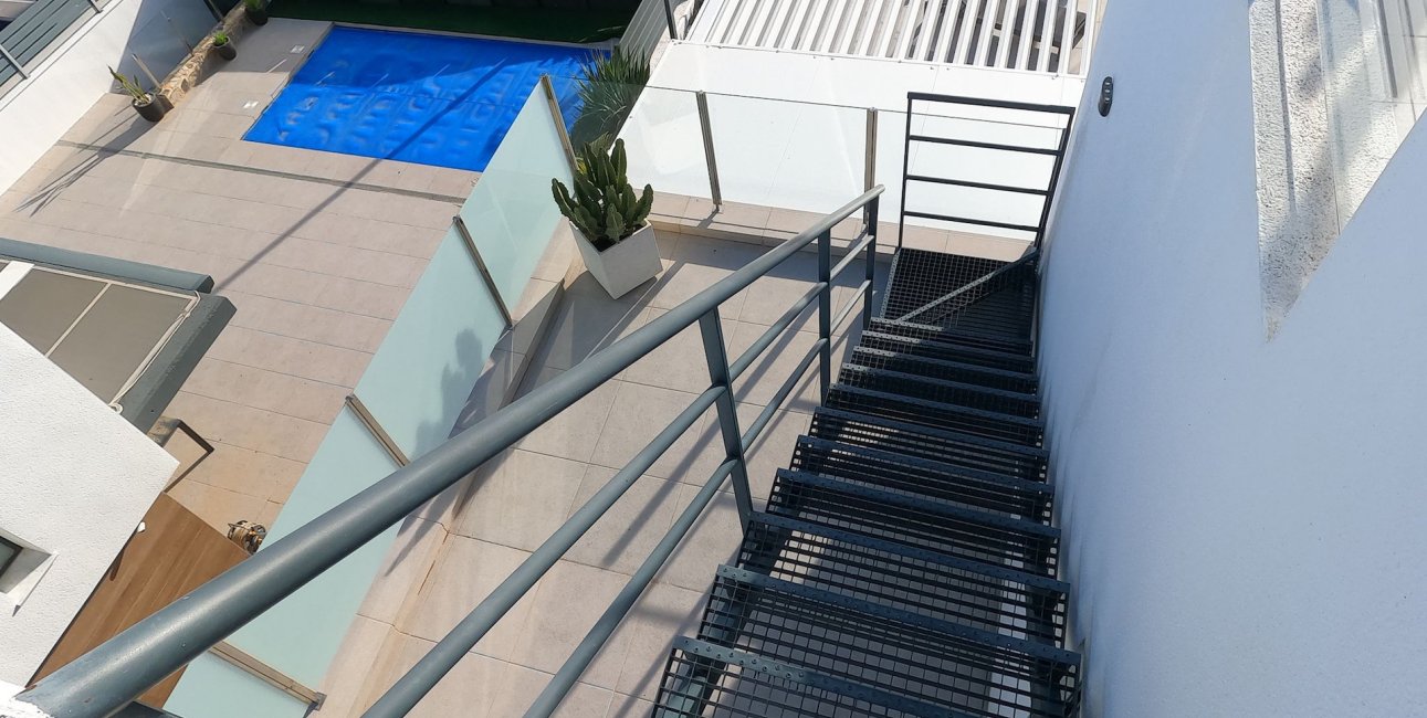 Resale - Villa -
Algorfa - La Finca Golf Resort