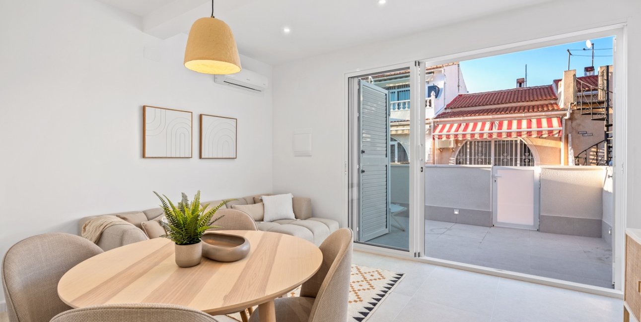 Resale - Townhouse -
Torrevieja - El Chaparral