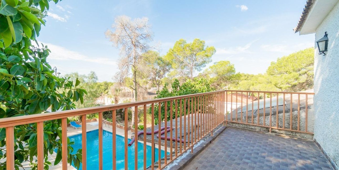 Resale - Villa -
Pilar de la Horadada - Pinar de Campoverde