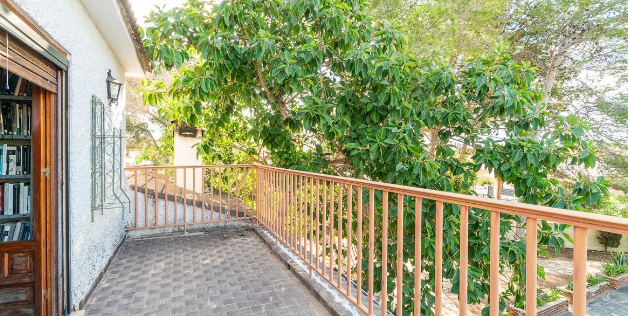 Resale - Villa -
Pilar de la Horadada - Pinar de Campoverde