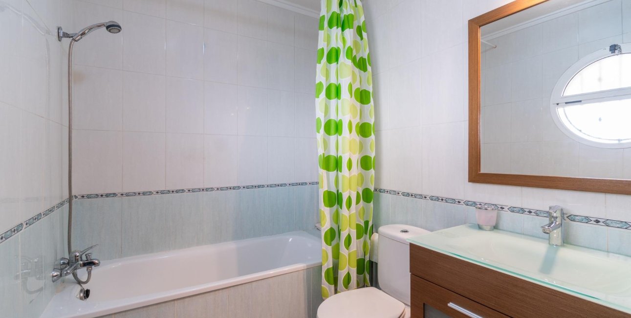 Resale - Villa -
Orihuela Costa - Playa Flamenca