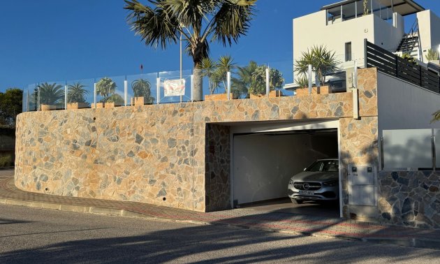 Resale - Villa -
Algorfa - La Finca Golf Resort