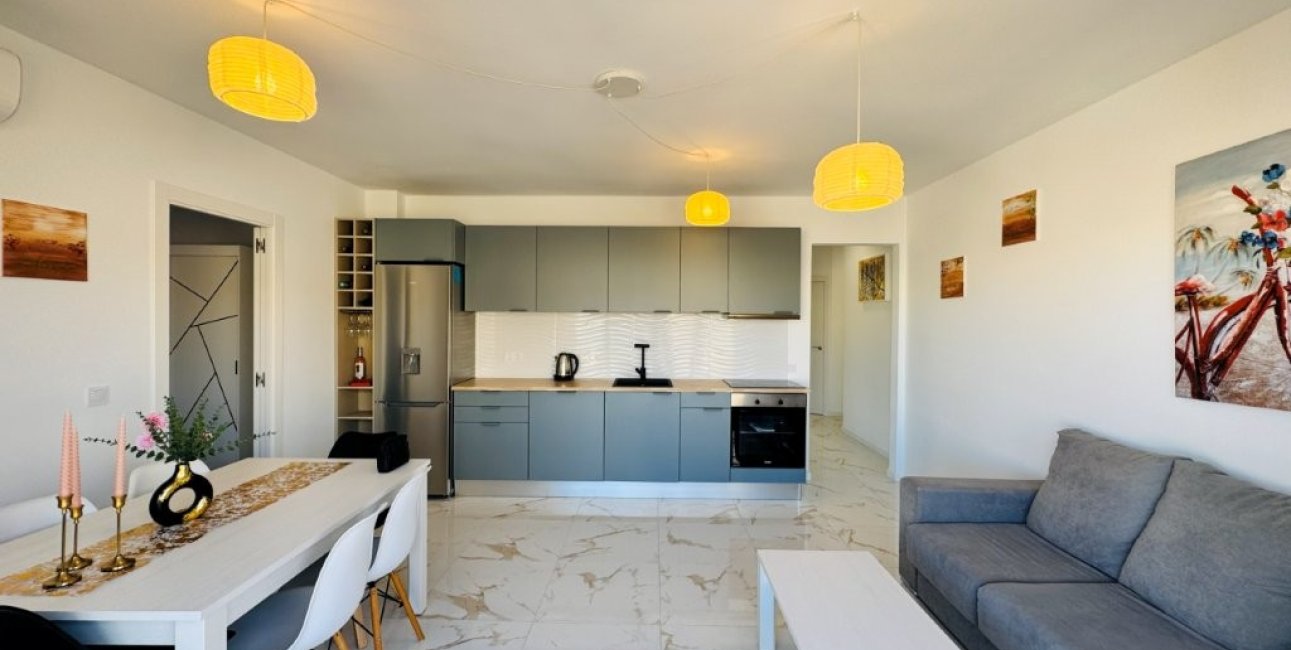 Resale - Apartment / flat -
Torrevieja - La Mata