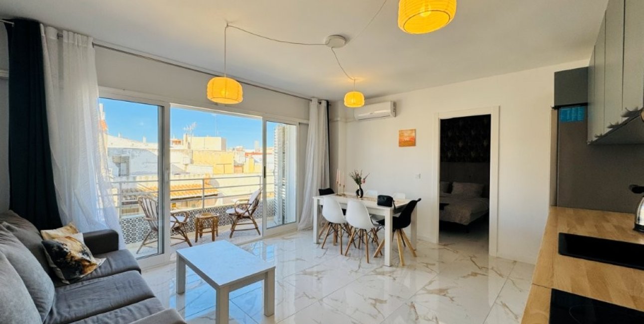 Resale - Apartment / flat -
Torrevieja - La Mata