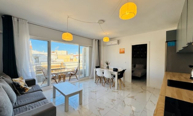 Resale - Apartment / flat -
Torrevieja - La Mata