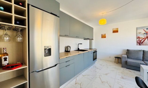 Resale - Apartment / flat -
Torrevieja - La Mata